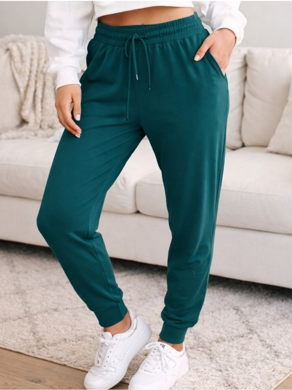 Fabletics Cozy Fleece Go-To Jogger Drawstring Sweatpants in Green Abyss